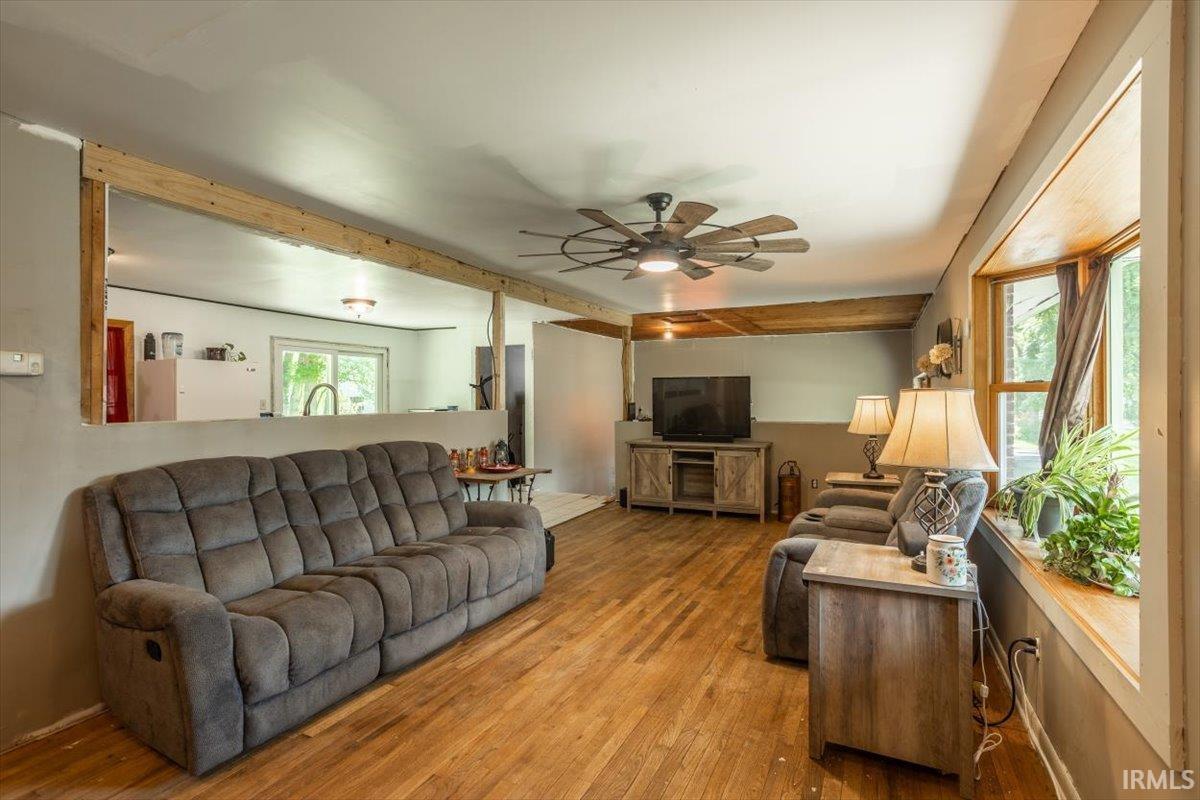 6943 Main St Point Westpoint, IN 47992 - Photo 4 of 27