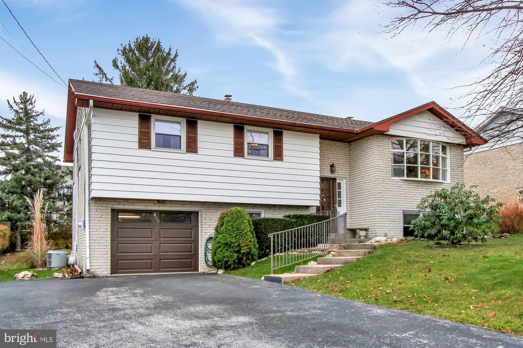 419 Pinehurst Road York, PA 17402 - Photo 2 of 27 Gallery Image 2