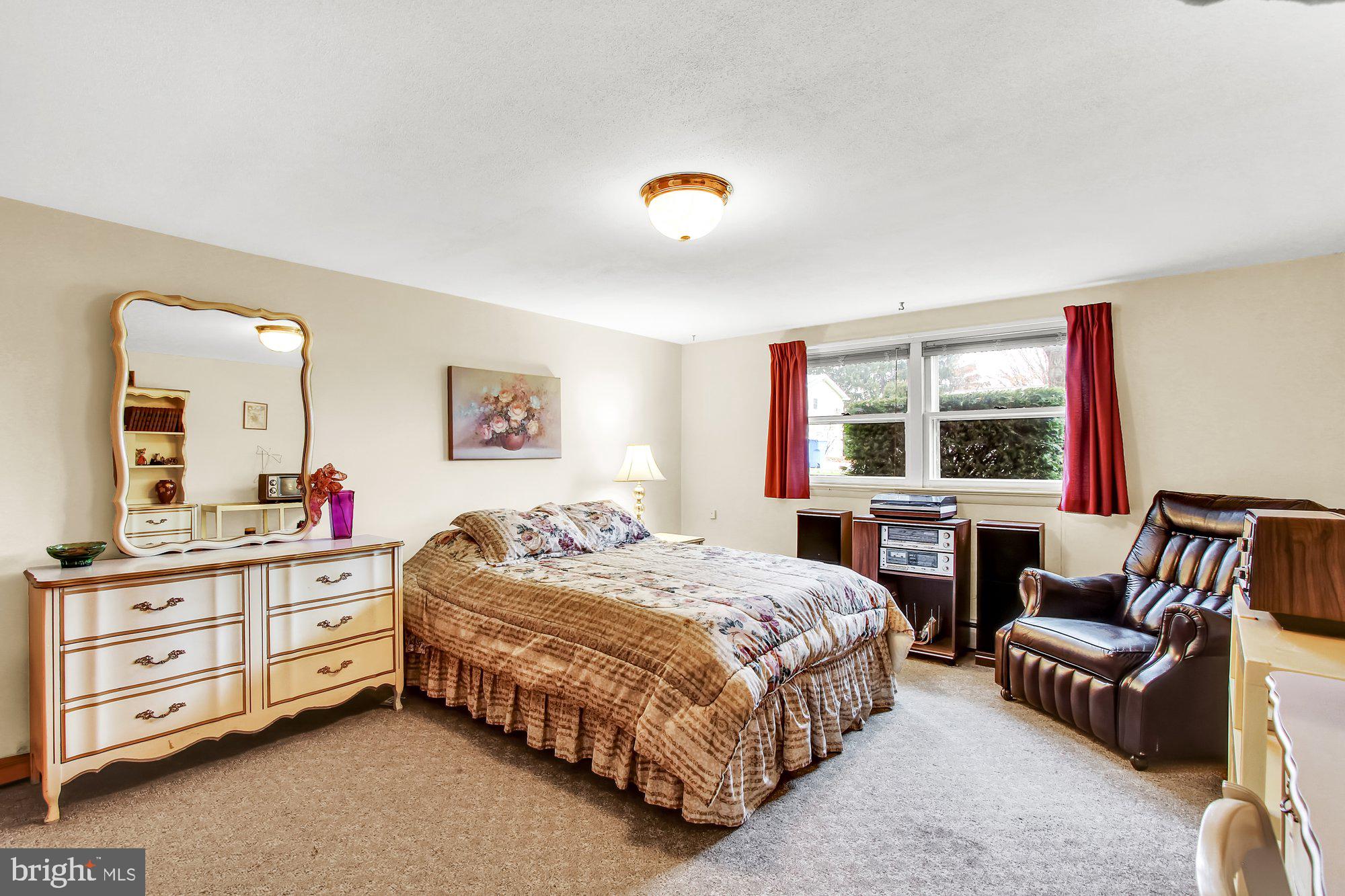 419 Pinehurst Road York, PA 17402 - Photo 15 of 27 Gallery Image 15
