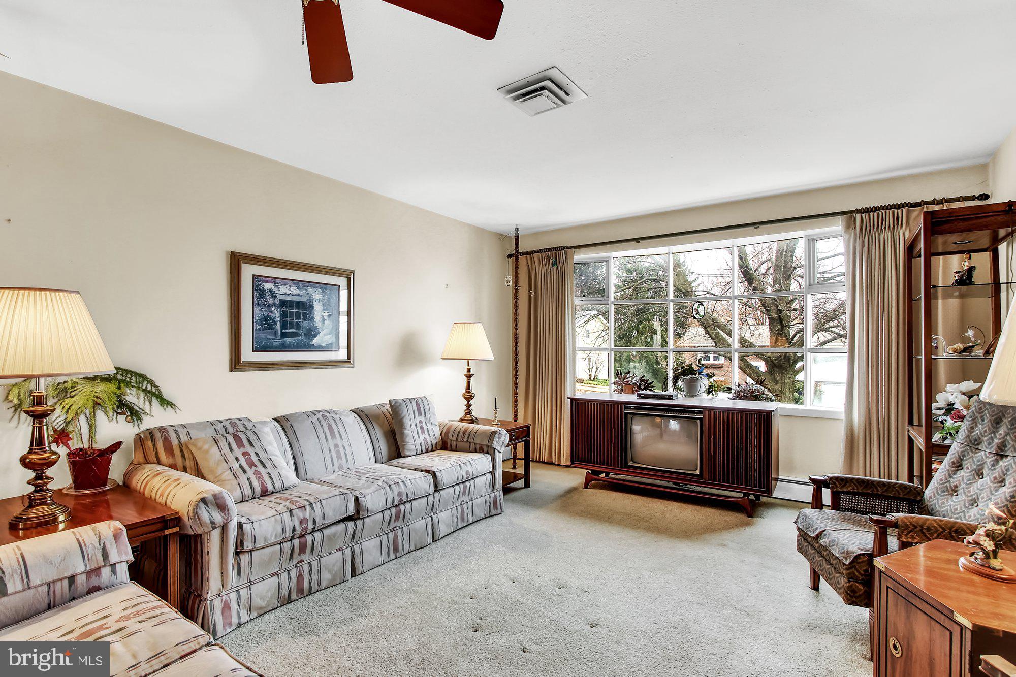 419 Pinehurst Road York, PA 17402 - Photo 3 of 27 Gallery Image 3