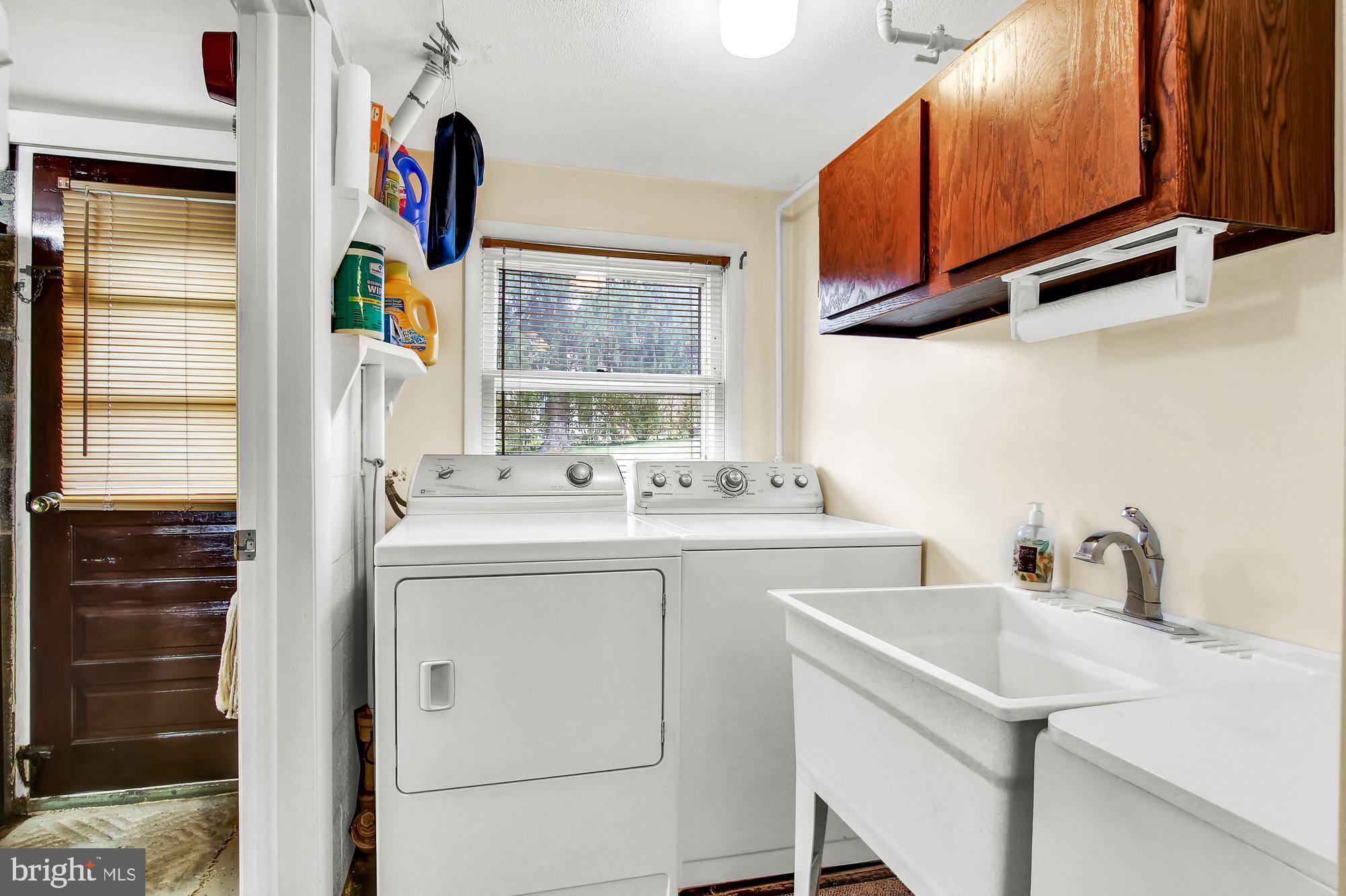 419 Pinehurst Road York, PA 17402 - Photo 23 of 27 Gallery Image 23