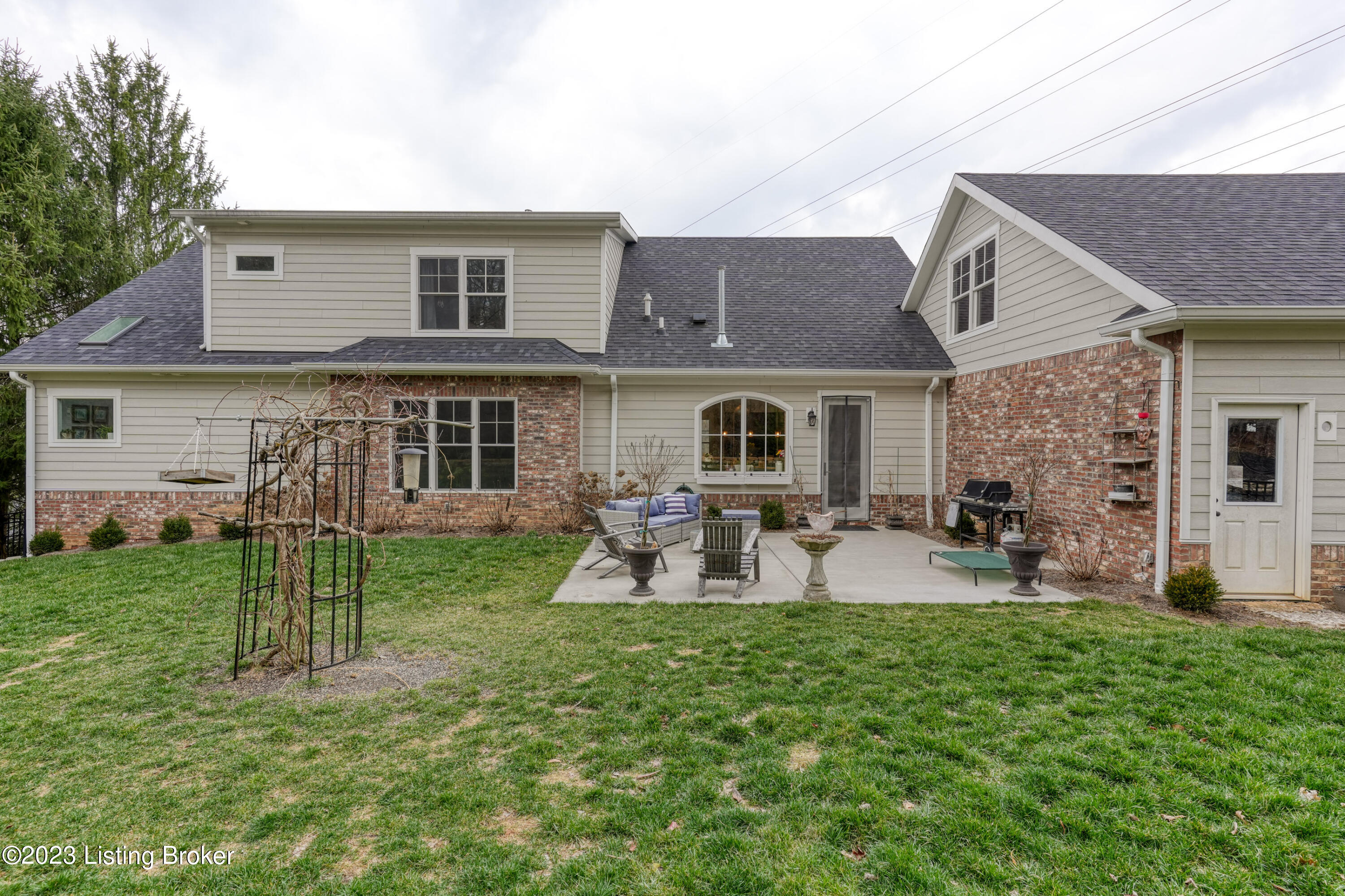 72 Westwind Road Louisville, KY 40207 - Photo 44 of 48 066 - 20230220 07242
