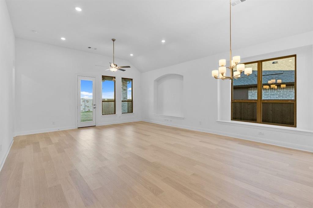 204 Bay Laurel Road McKinney, TX 75071 - Photo 17 of 29 DAL_Trinity Falls_Lamar_204 Bay Laurel Road (14)