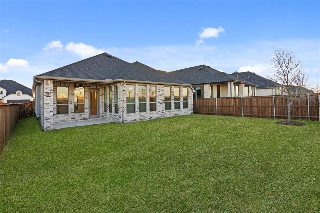 204 Bay Laurel Road McKinney, TX 75071 - Photo 29 of 29 DAL_Trinity Falls_Lamar_204 Bay Laurel Road (32)