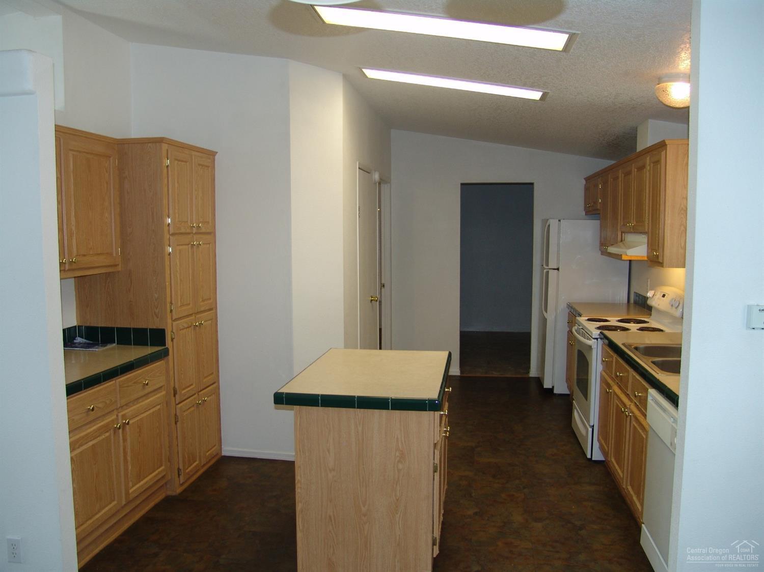 52714 Golden Astor Road La Pine, OR 97739 - Photo 10 of 24 Additional Photo