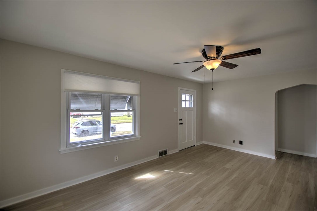 1368 West Marietta Street Decatur, IL 62522 - Photo 9 of 24