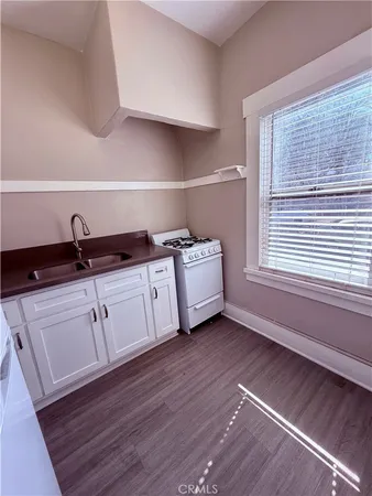 $1,495 | 406 Linden Avenue, Unit 5, Long Beach, CA 90802