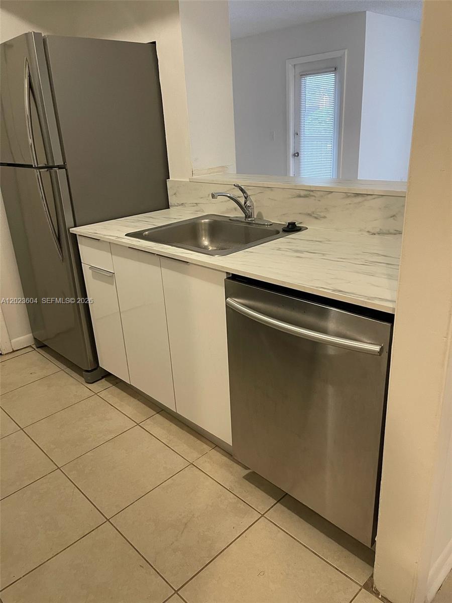 4261 West McNab Road, Unit 28 Pompano Beach, FL 33069 - Photo 5 of 20