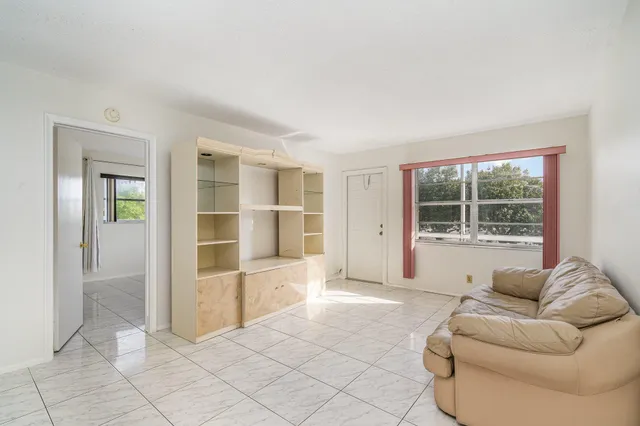 $109,900 | 1330 Northwest 43rd Avenue, Unit 202, Lauderhill, FL 33313