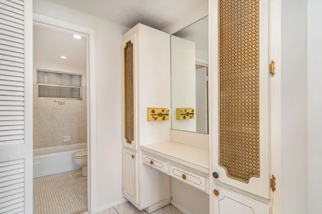 $109,900 | 1330 Northwest 43rd Avenue, Unit 202, Lauderhill, FL 33313