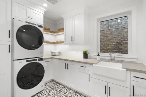 $5,350,000 | 466 Westbourne Street, La Jolla, CA 92037