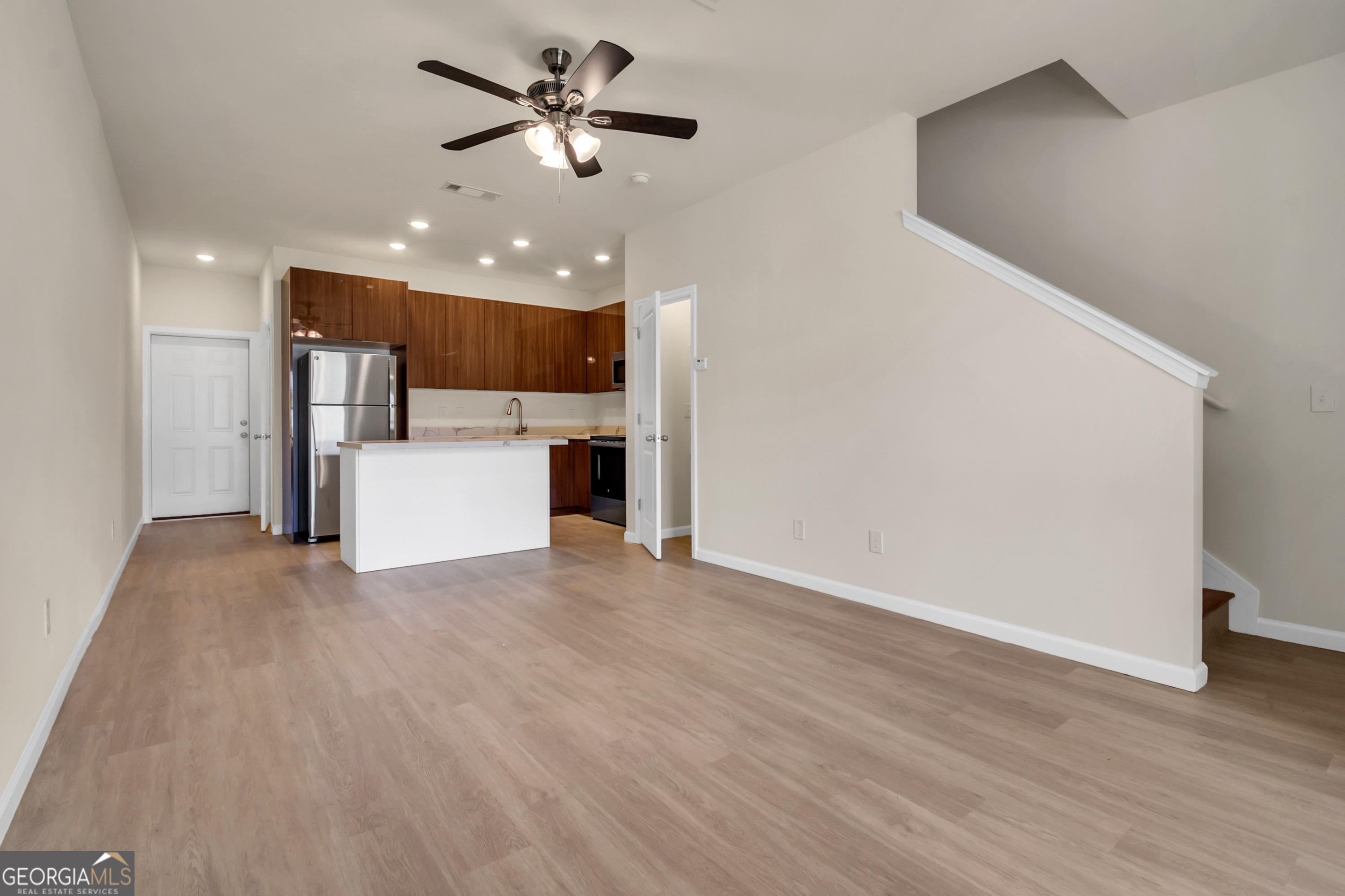 50 South Jackson Street, Unit 401 Forsyth, GA 31029 - Photo 2 of 23