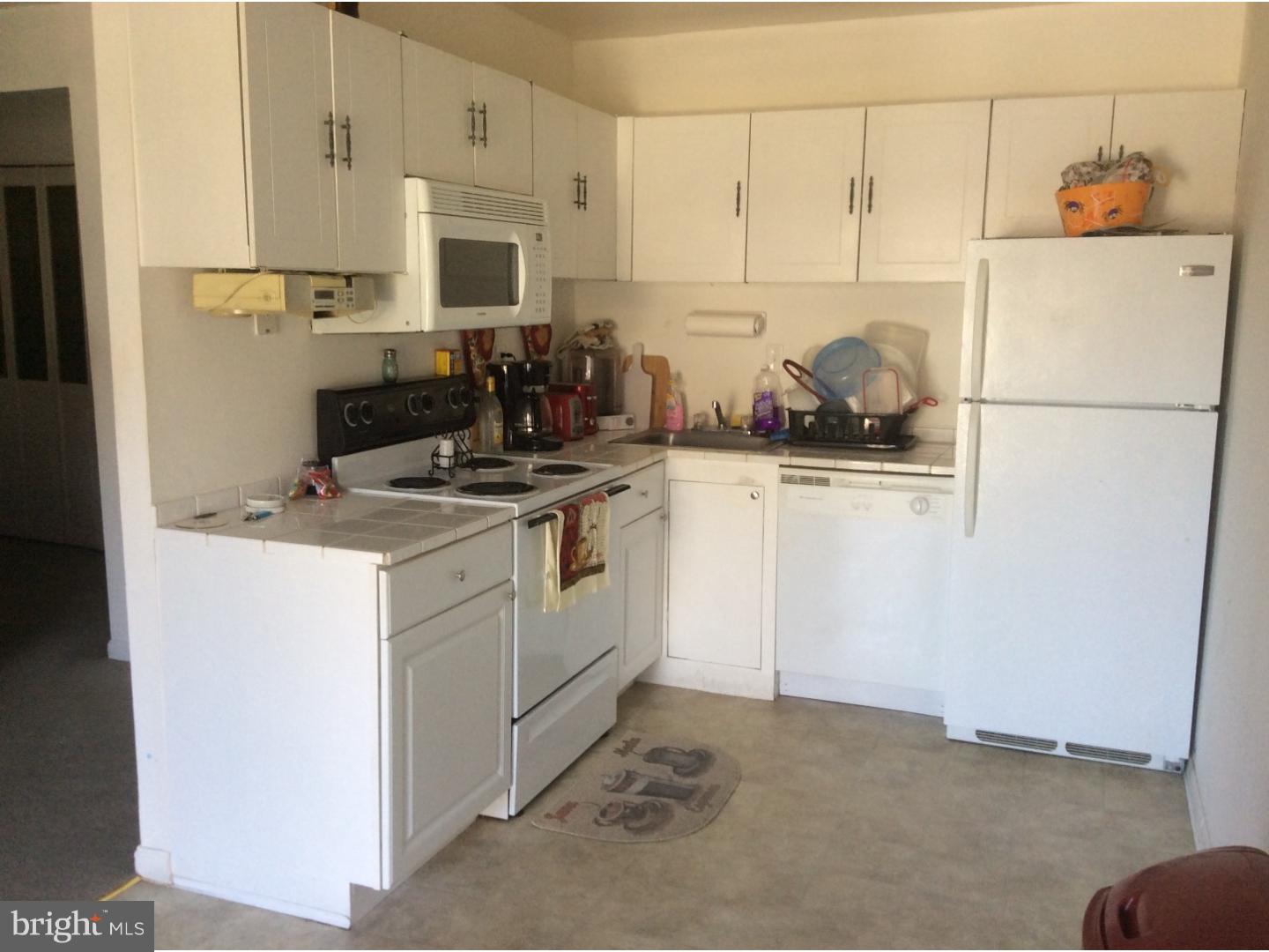 1001 White Oak Road, Unit L12 Dover, DE 19901 - Photo 2 of 10