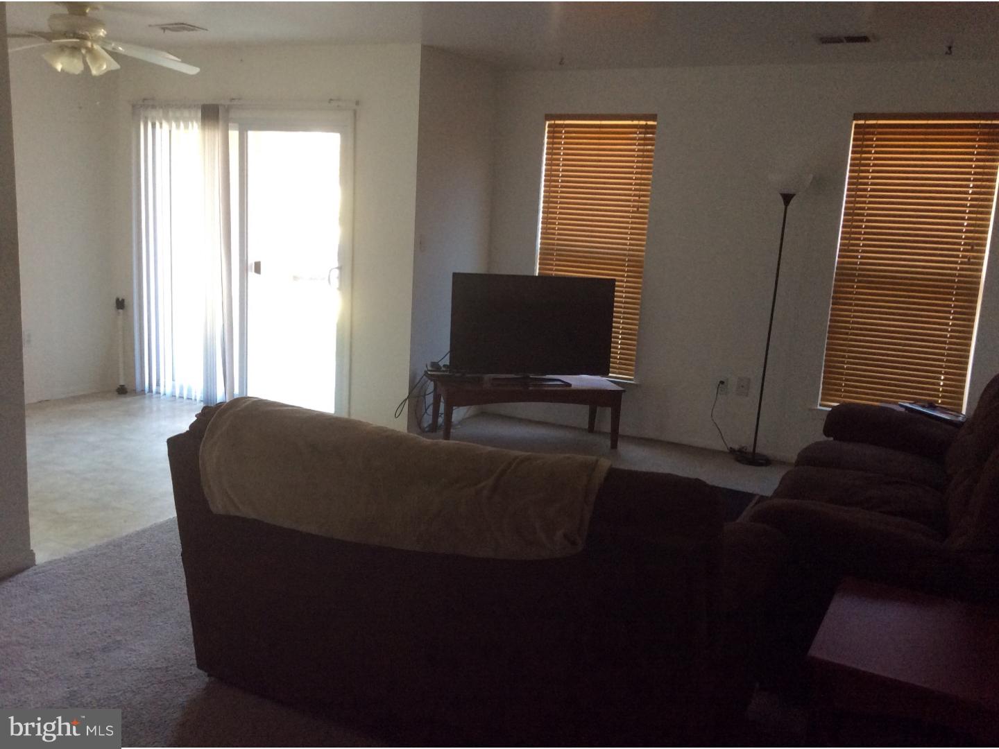 1001 White Oak Road, Unit L12 Dover, DE 19901 - Photo 4 of 10