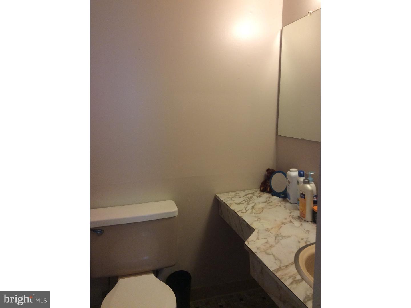 1001 White Oak Road, Unit L12 Dover, DE 19901 - Photo 6 of 10