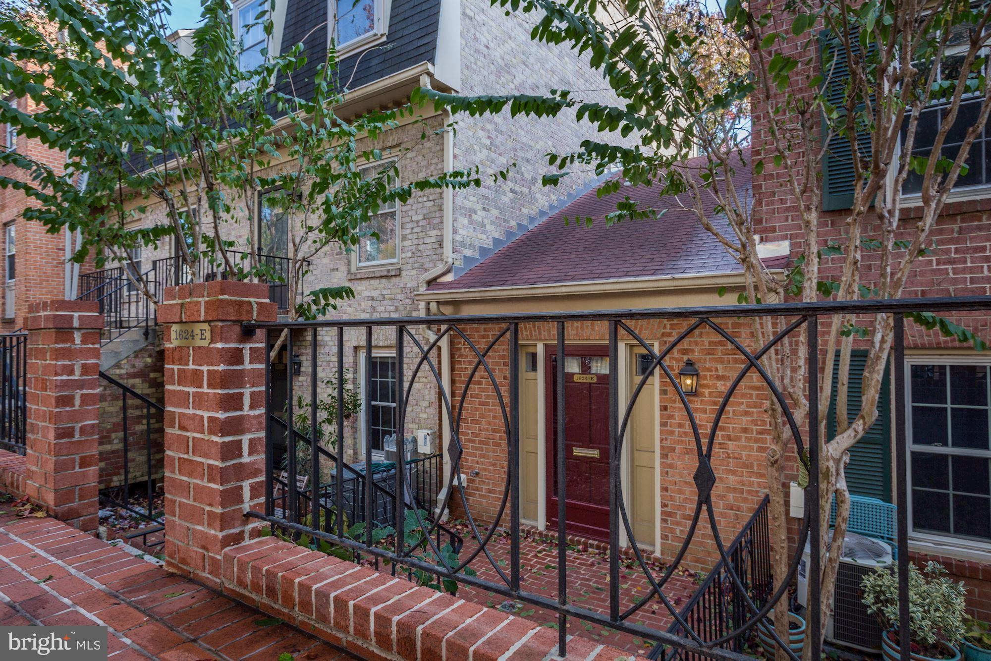 1624 Beekman Place Northwest, Unit E Washington, DC 20009 - Photo 2 of 24