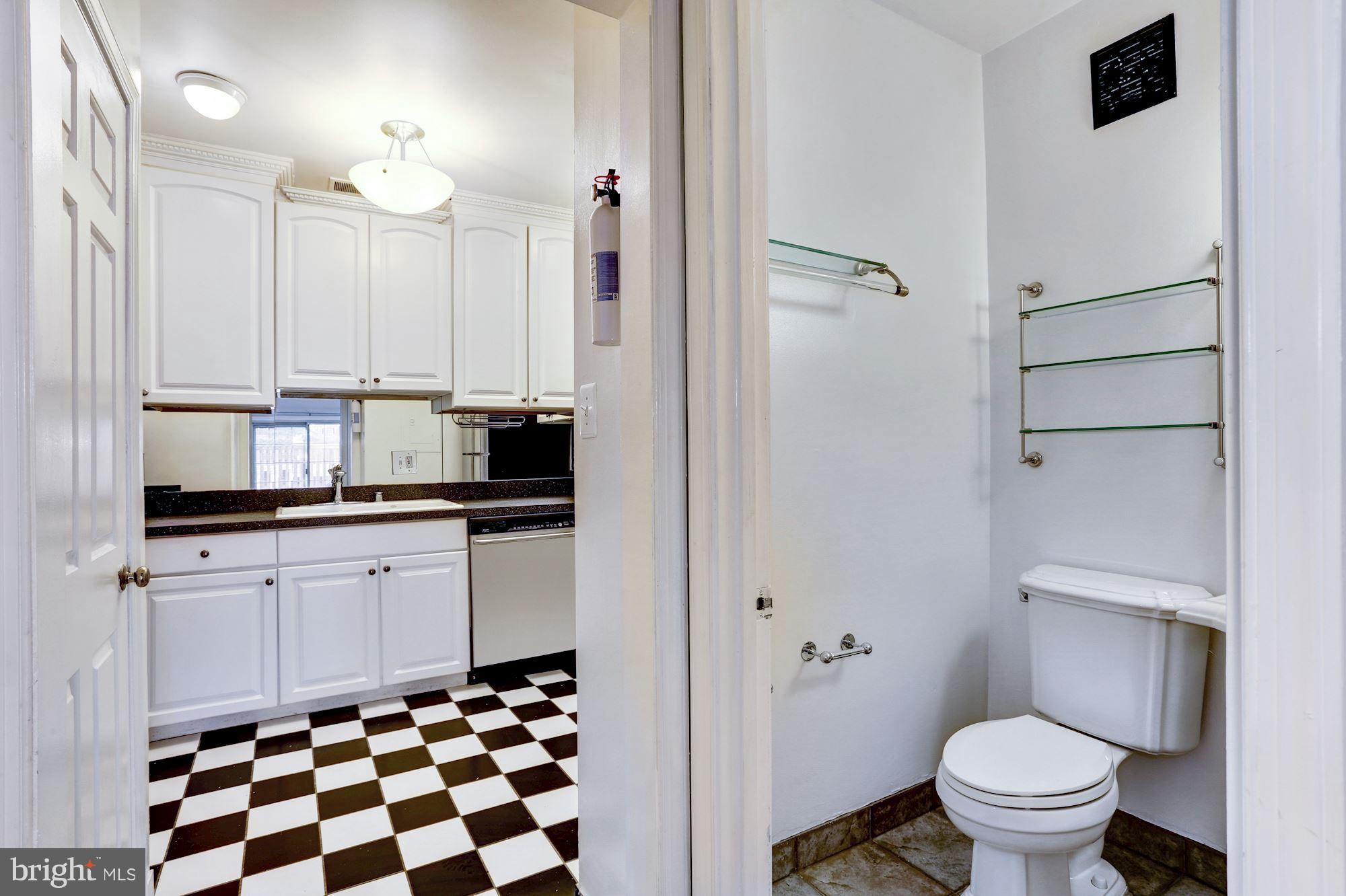 1624 Beekman Place Northwest, Unit E Washington, DC 20009 - Photo 16 of 24