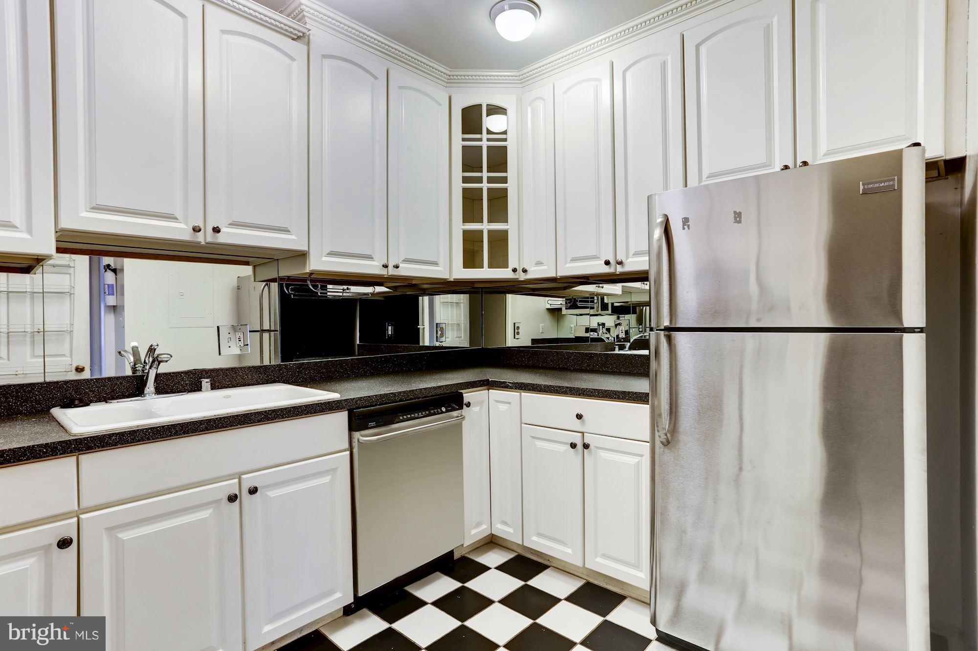 1624 Beekman Place Northwest, Unit E Washington, DC 20009 - Photo 17 of 24
