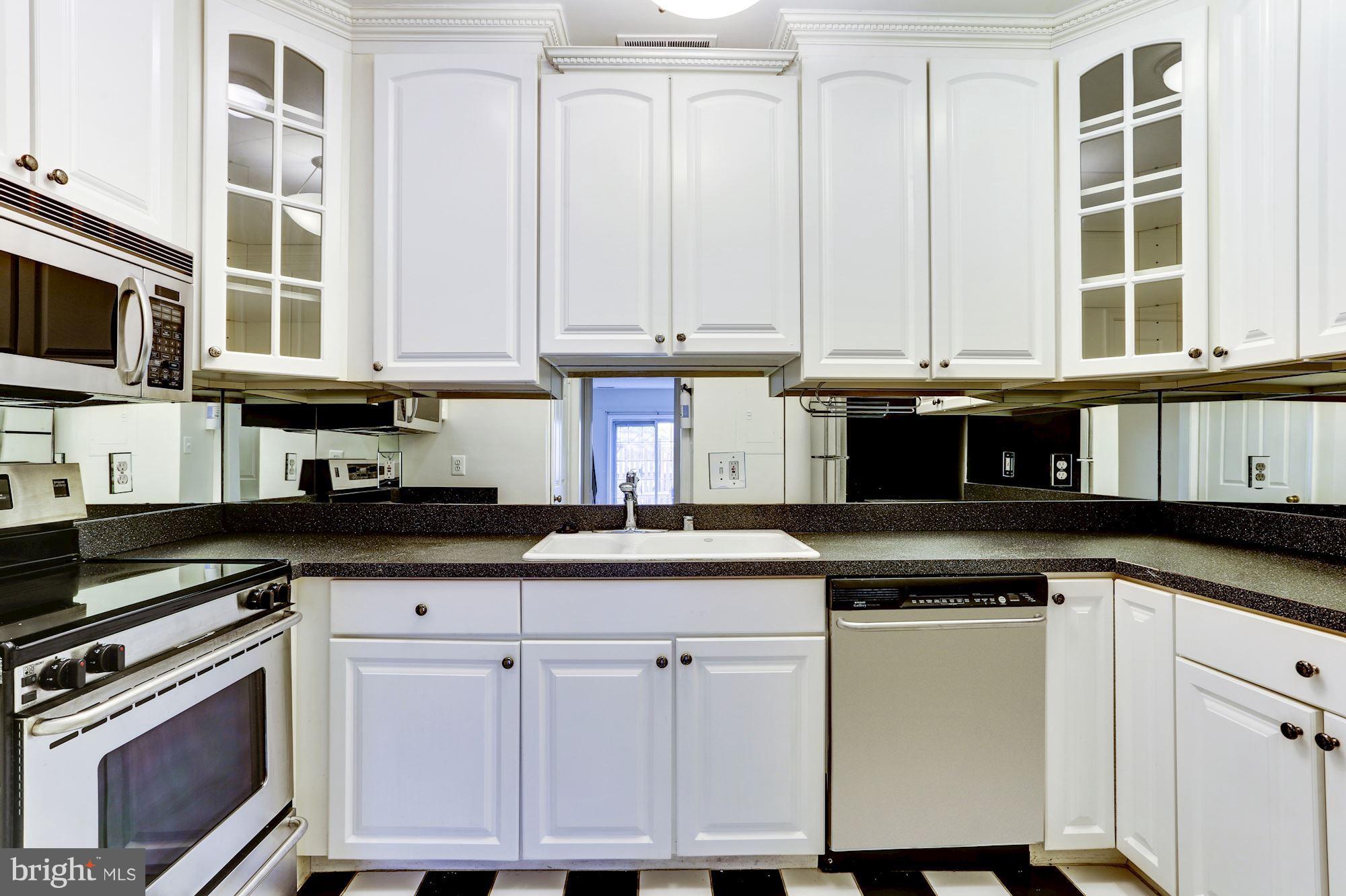 1624 Beekman Place Northwest, Unit E Washington, DC 20009 - Photo 18 of 24