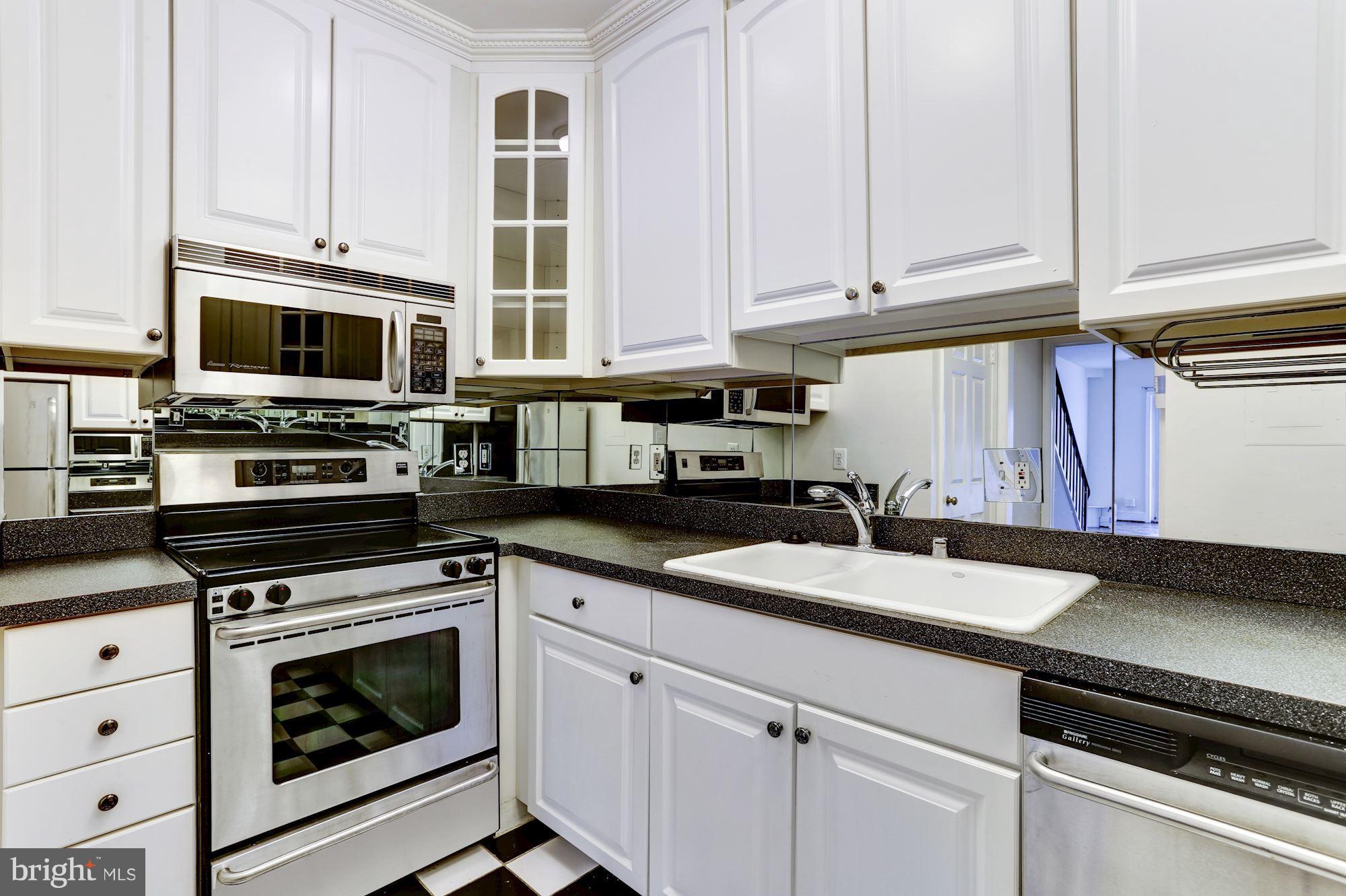 1624 Beekman Place Northwest, Unit E Washington, DC 20009 - Photo 19 of 24