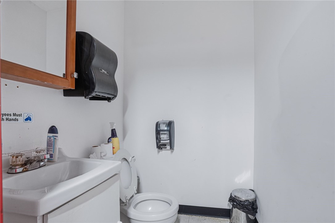 937 Social Street Woonsocket, RI 02895 - Photo 11 of 37