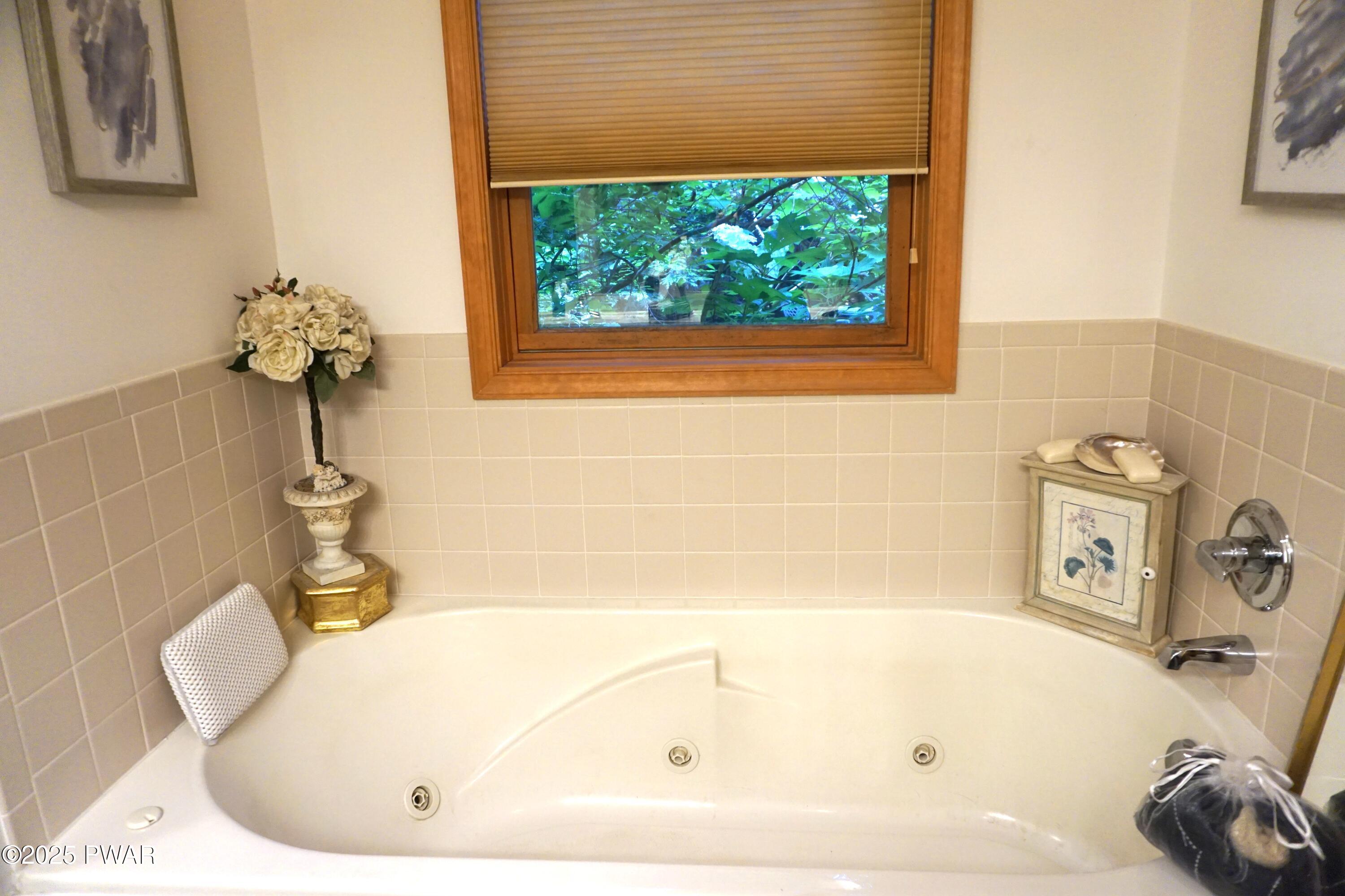 103 Valley Forge Road Milford, PA 18337 - Photo 28 of 50 Main Bathroom