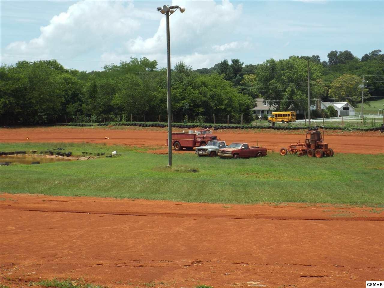 558 East Dumplin Valley Road Kodak, TN 37764 - Photo 6 of 12