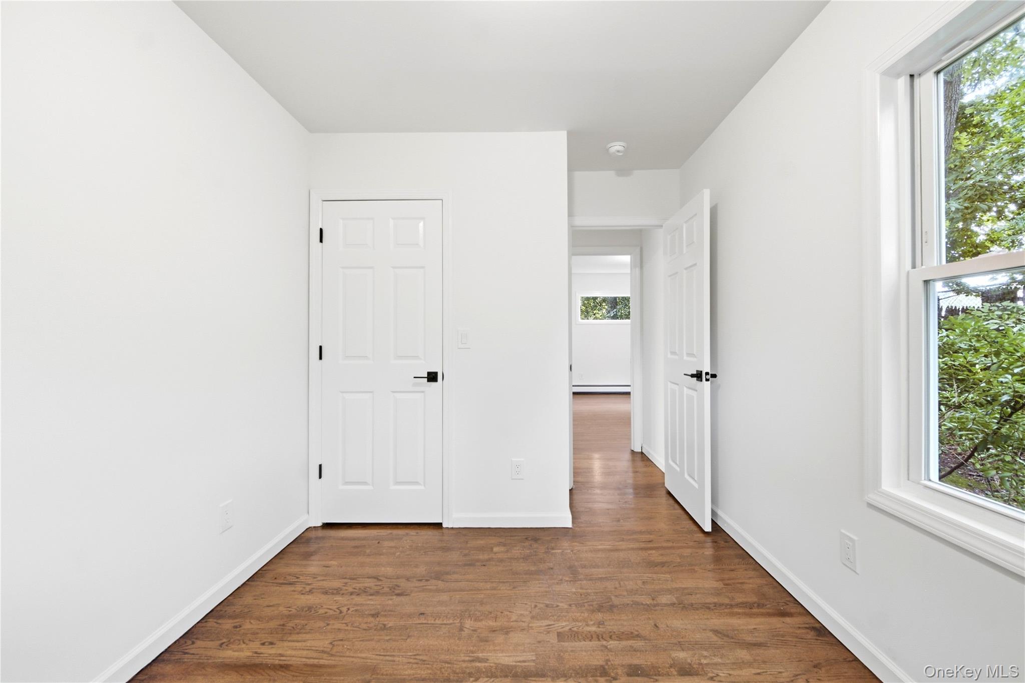 34 Whitestone Road Sound Beach, NY 11789 - Photo 12 of 26 Gallery Image 12
