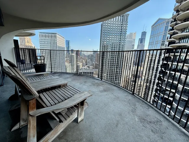 $2,350 | 300 North State Street, Unit 4635, Chicago, IL 60654