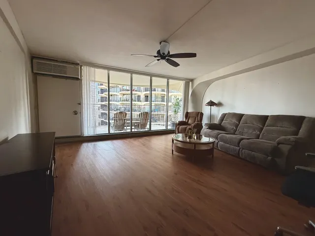 $2,350 | 300 North State Street, Unit 4635, Chicago, IL 60654