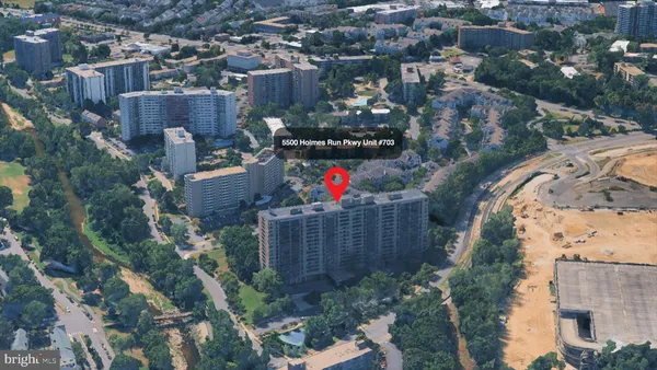 $1,850 | 5500 Holmes Run Parkway, Unit 703, Alexandria, VA 22304