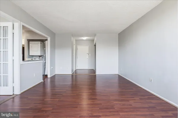 $1,850 | 5500 Holmes Run Parkway, Unit 703, Alexandria, VA 22304