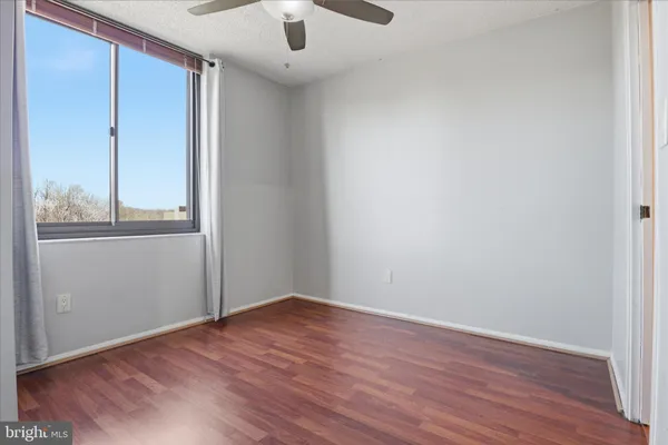 $1,850 | 5500 Holmes Run Parkway, Unit 703, Alexandria, VA 22304