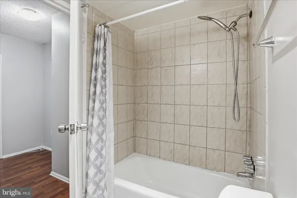 $1,850 | 5500 Holmes Run Parkway, Unit 703, Alexandria, VA 22304