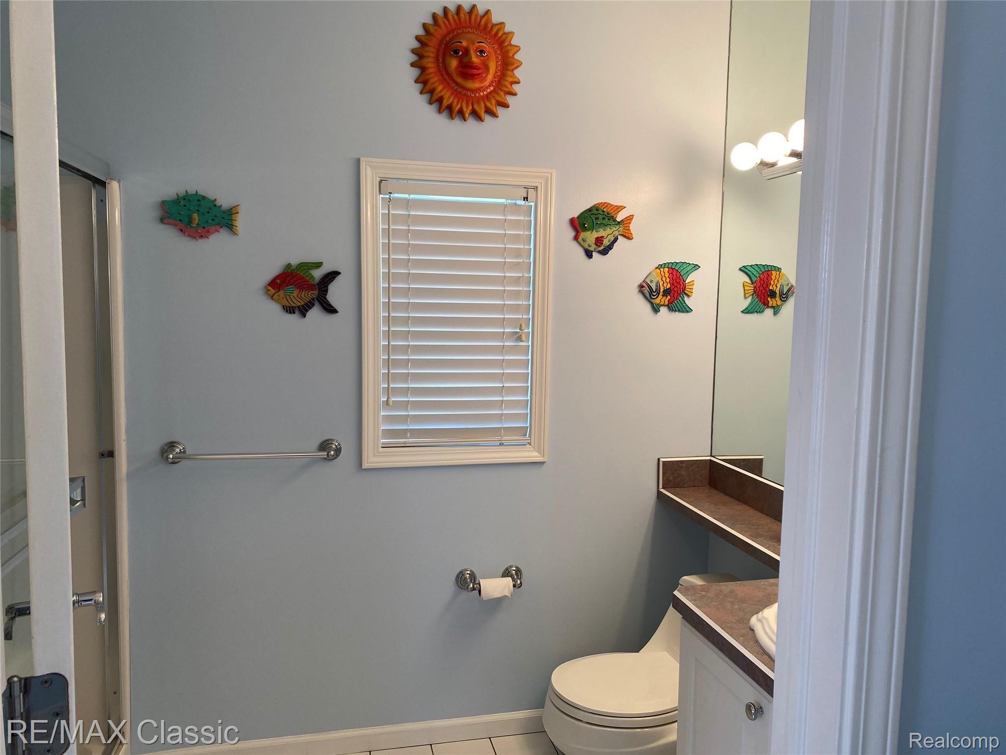 8917 Newburgh Road Livonia, MI 48150 - Photo 29 of 60 H Full Bath 1.jpeg