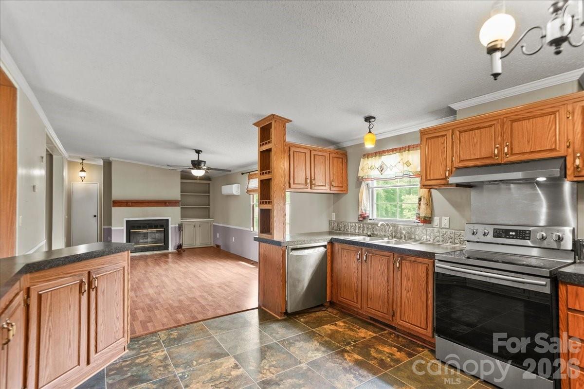 2082 Mary D Road Chesterfield, SC 29709 - Photo 7 of 46