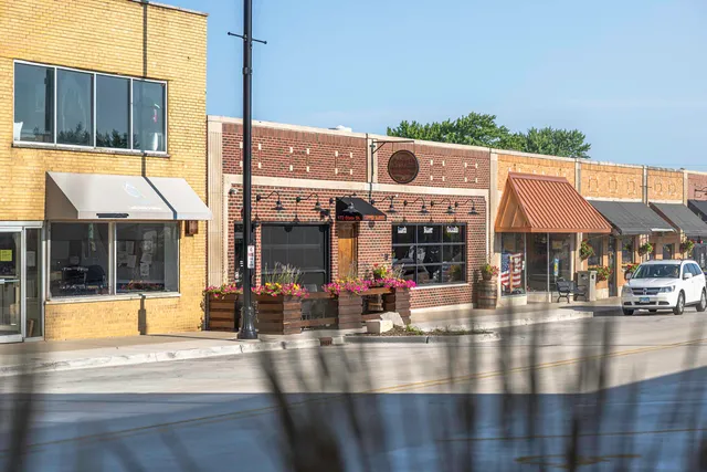 $444,990 | 1501 Aspen Lane, Pingree Grove, IL 60140