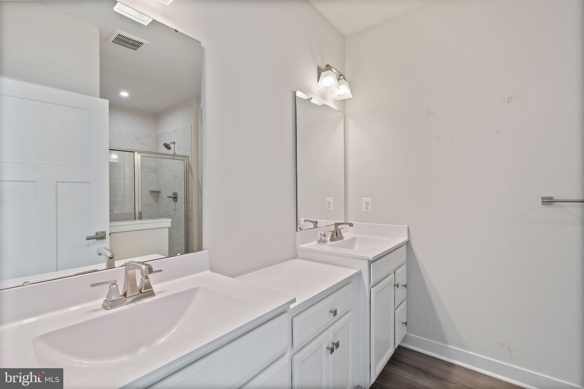 7904 Brandy Station Road Hanover, MD 21076 - Photo 35 of 49 Owner's Suite Bathroom