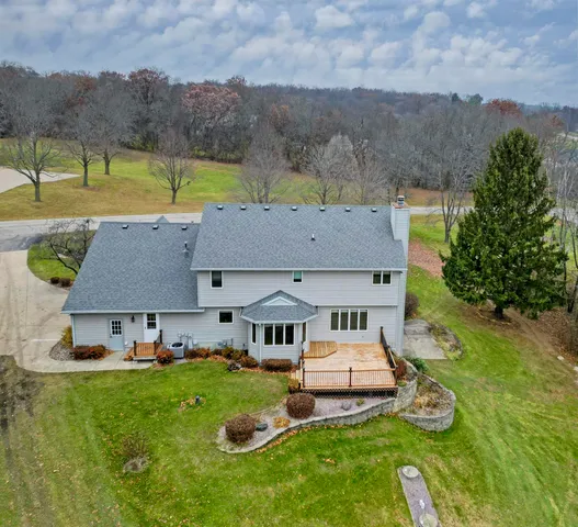 $599,900 | 1819 West Aberdeen Drive, Janesville, WI 53545