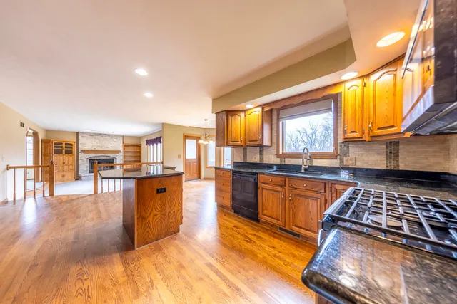 $599,900 | 1819 West Aberdeen Drive, Janesville, WI 53545