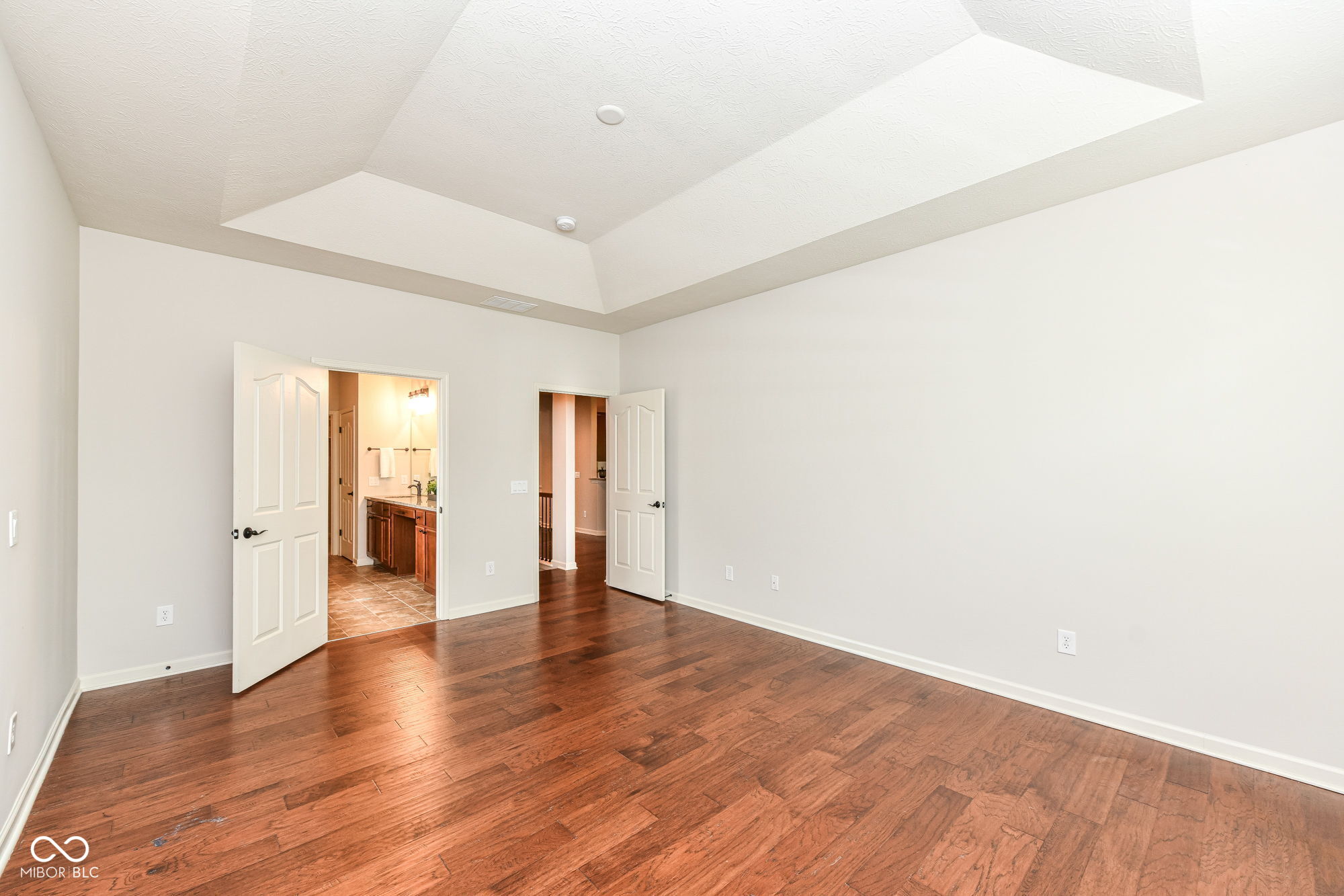 14375 Pendragon Way Fishers, IN 46037 - Photo 19 of 39