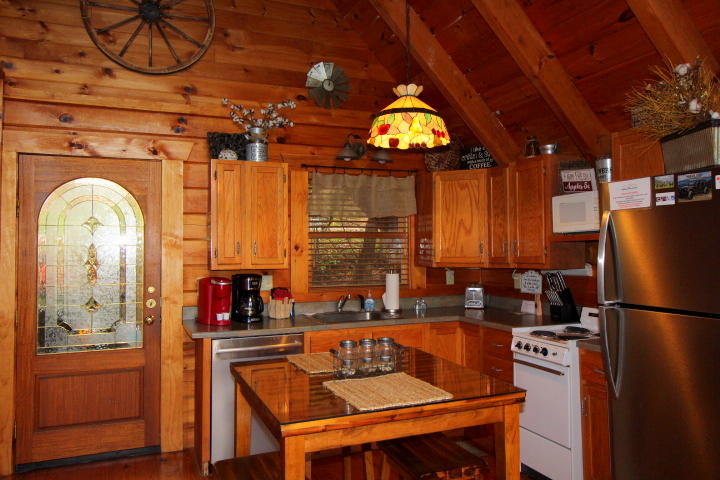 4136 Evans Chapel Road Sevierville, TN 37876 - Photo 4 of 20 7