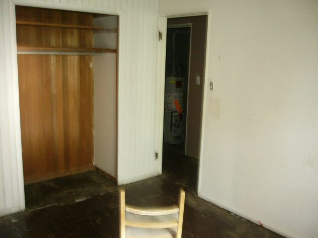 103 North Riverside Boulevard Goshen, IN 46526 - Photo 2 of 8 Gallery Image 2