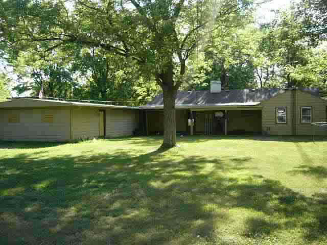 103 North Riverside Boulevard Goshen, IN 46526 - Photo 7 of 8 Gallery Image 7