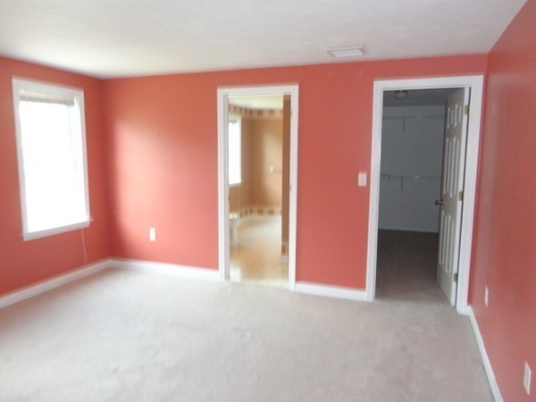 7 Carroll Manor Road, Unit 2 Grafton, MA 01536 - Photo 8 of 19 Gallery Image 8