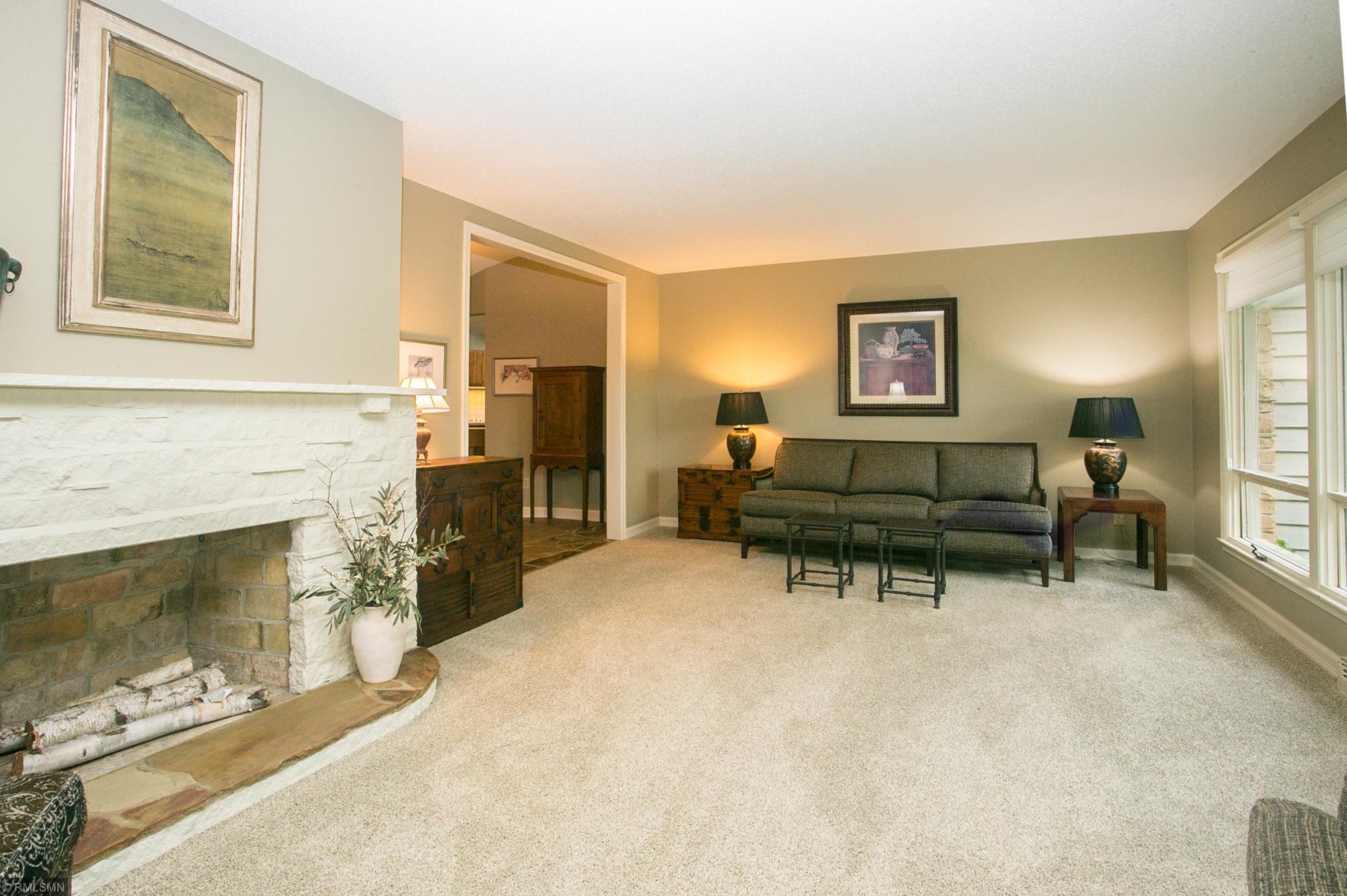 8009 Lea Road Bloomington, MN 55438 - Photo 2 of 67 Gallery Image 2
