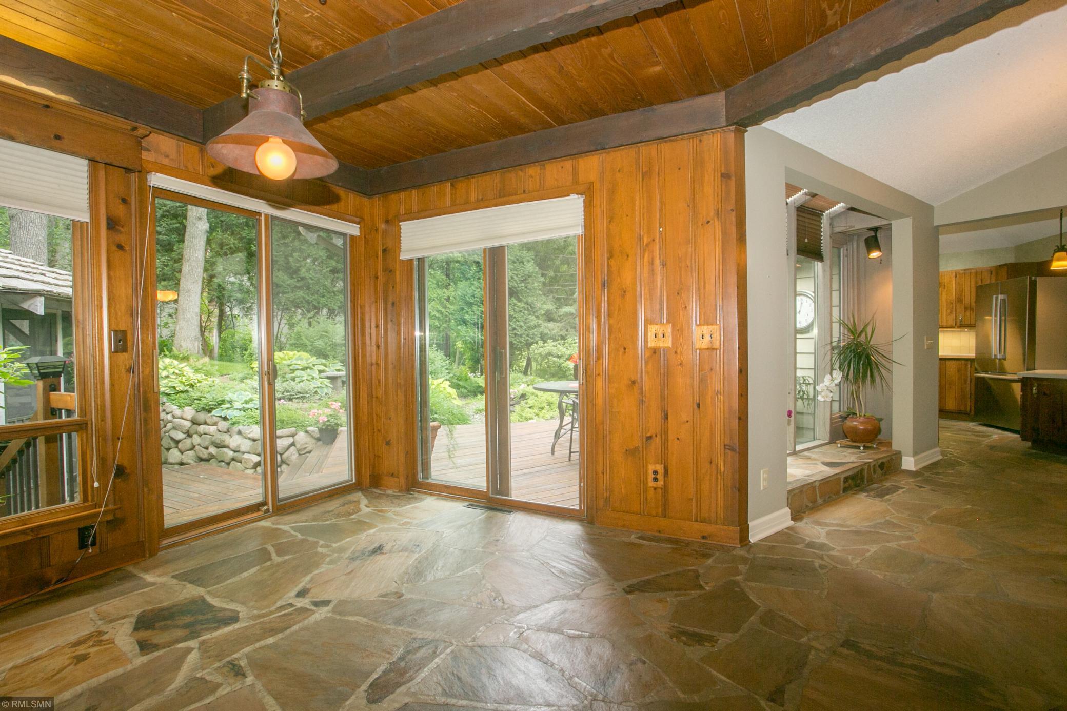 8009 Lea Road Bloomington, MN 55438 - Photo 11 of 67 Gallery Image 11