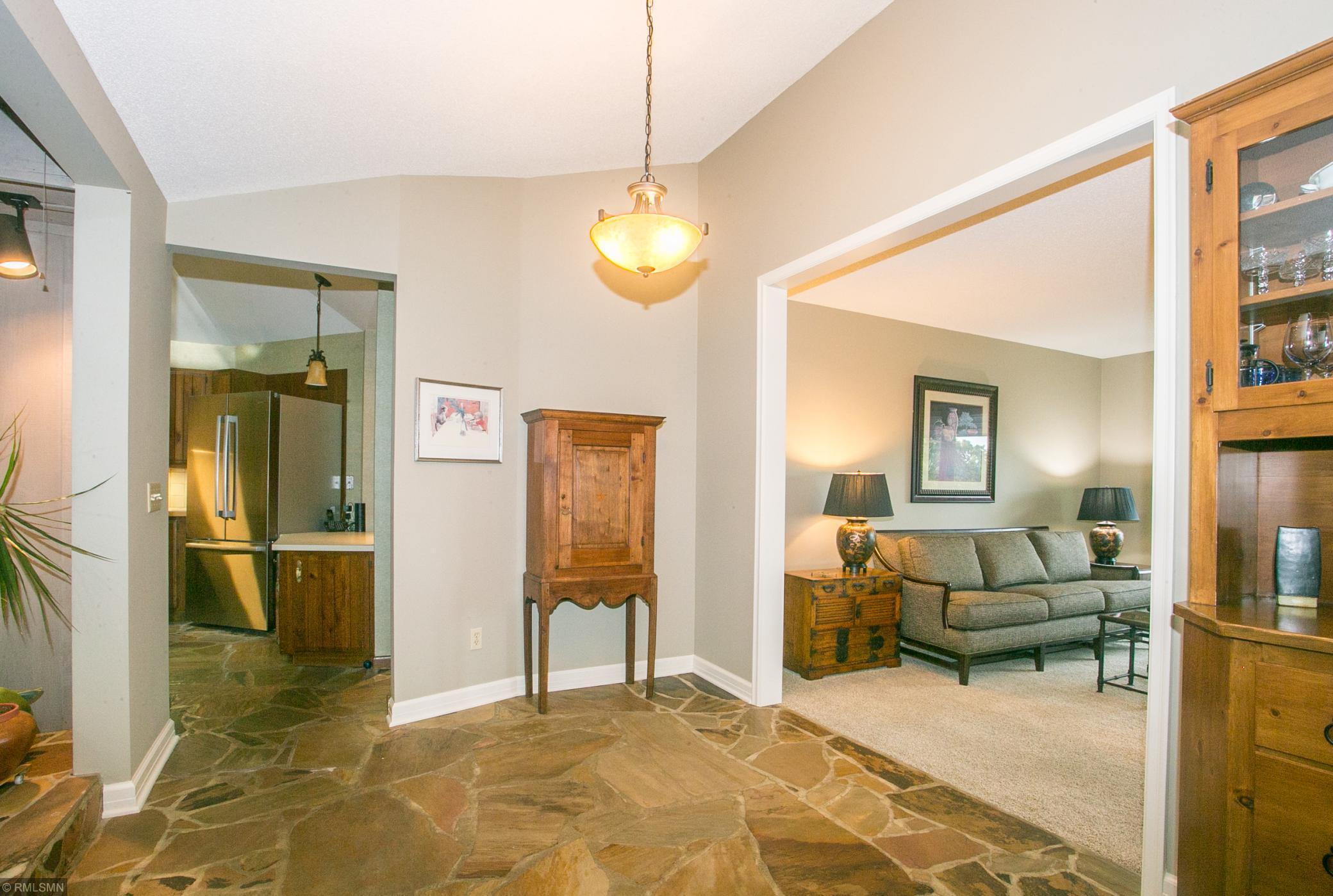 8009 Lea Road Bloomington, MN 55438 - Photo 14 of 67 Gallery Image 14