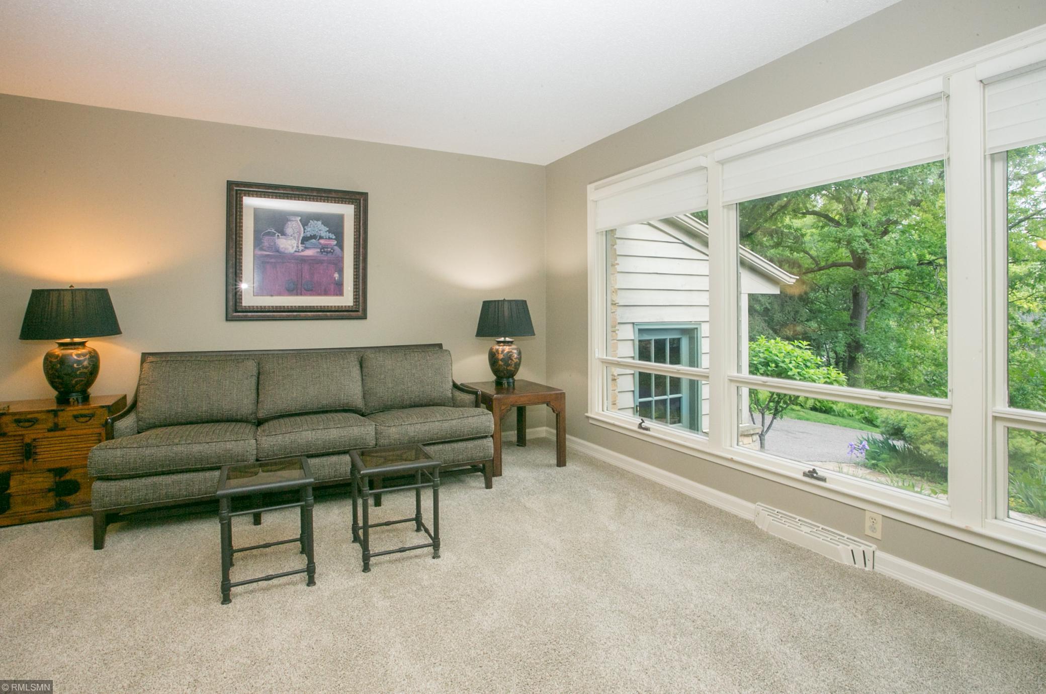8009 Lea Road Bloomington, MN 55438 - Photo 3 of 67 Gallery Image 3