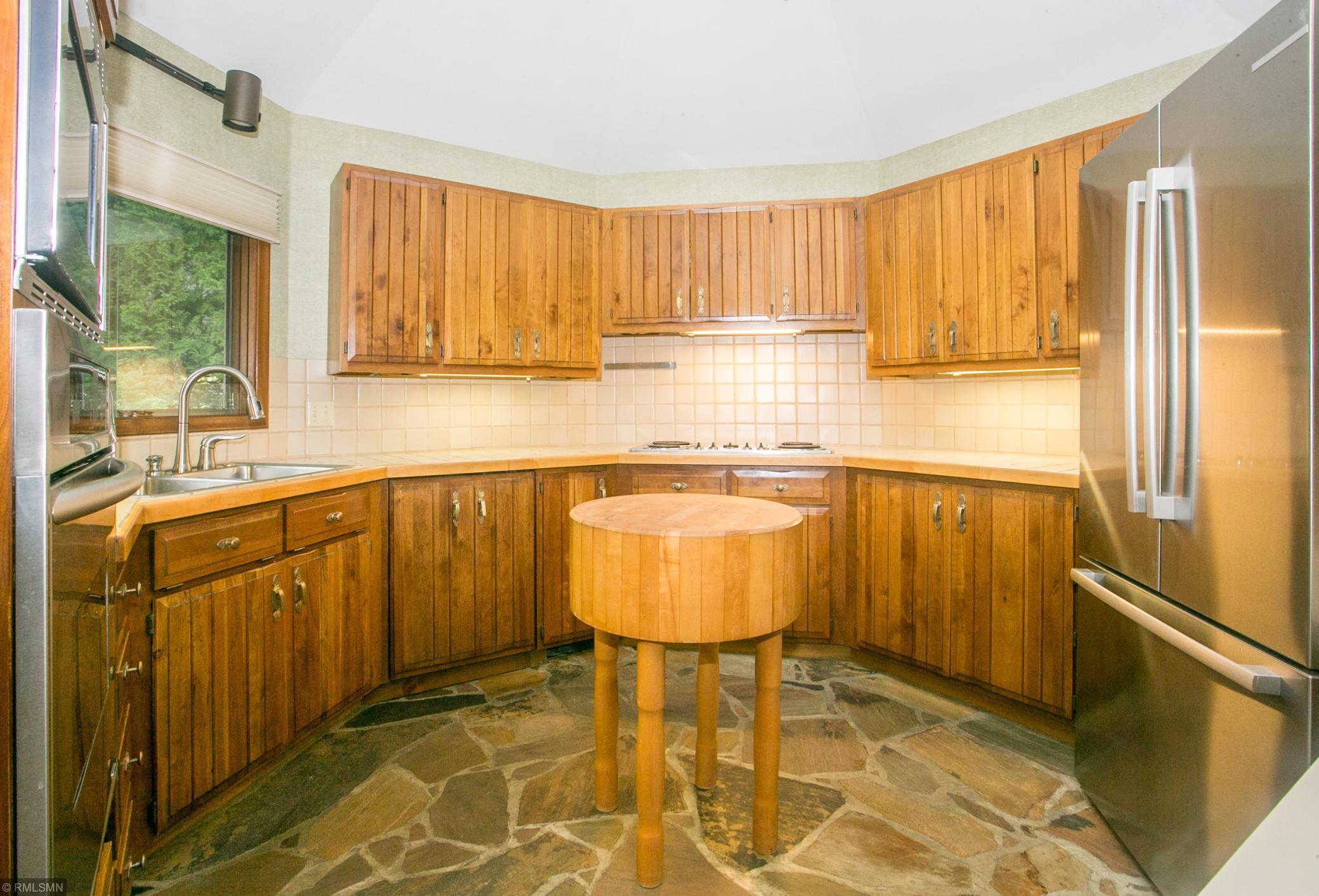 8009 Lea Road Bloomington, MN 55438 - Photo 21 of 67 Gallery Image 21